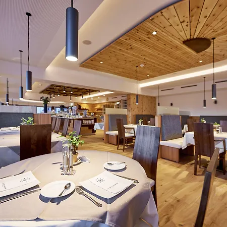 Hochsoelden Отель Зёльден